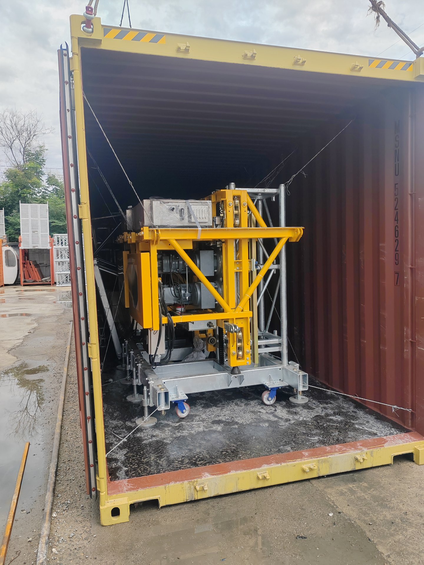 JKTECH drive unit and accessories packed for shipment